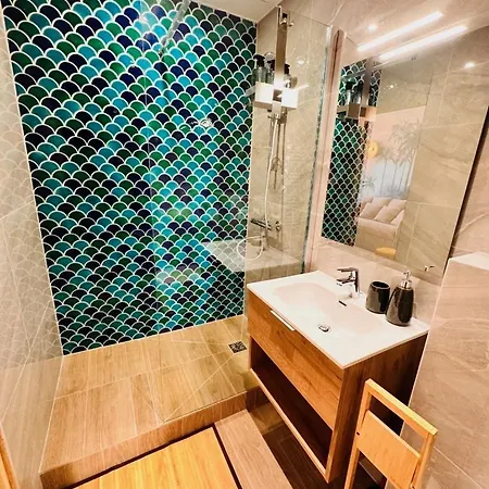 Appartement De Nana 8 - Hypercentre, Rue Meynadier, Palais & Plage, Clim, Wifi *